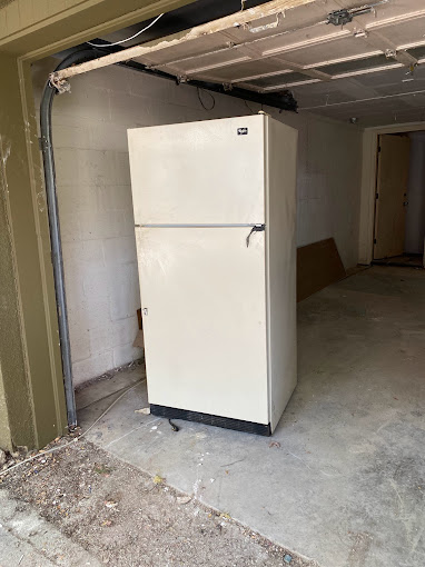 Services fridge removal Texas Strong Hauling and Junk Removal
