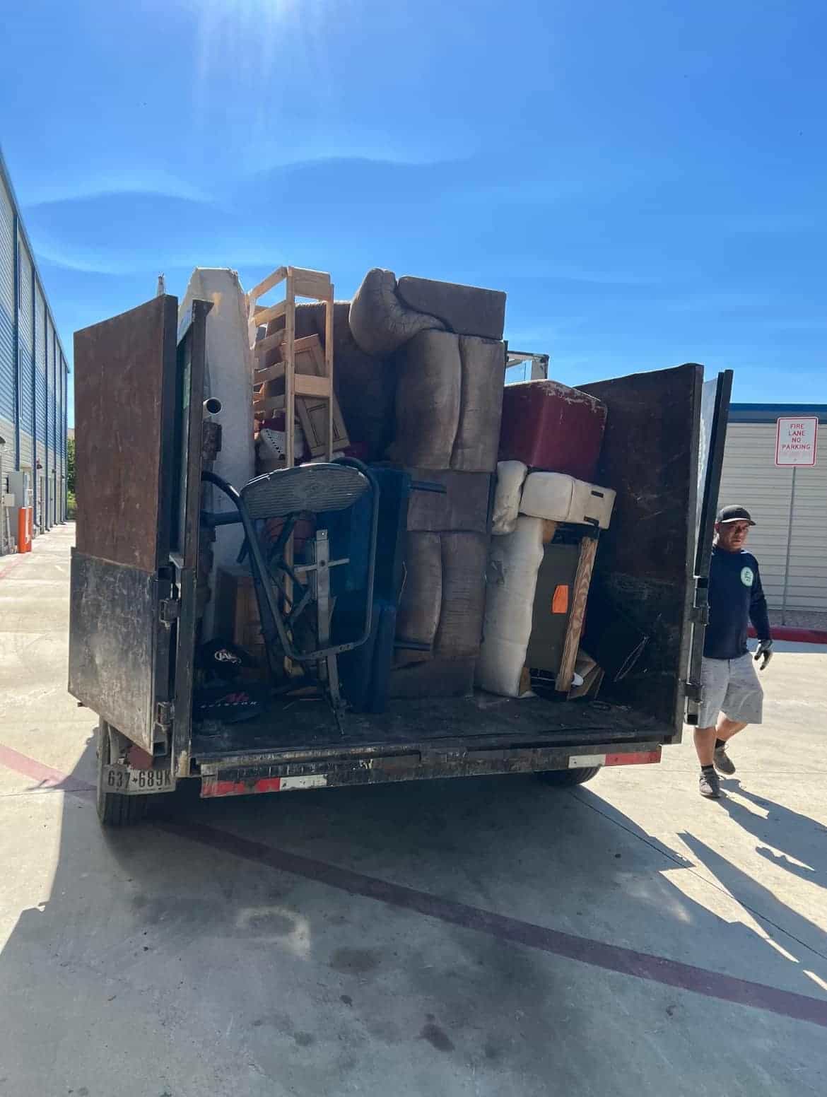 Texas Strong Hauling and Junk Removal home Removal Services, Cleanouts Services, Light Demo